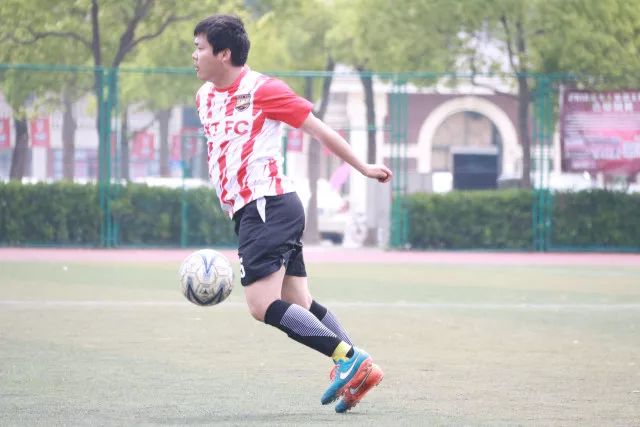 天津男篮：林庭谦脚踝韧带损伤 预估休战两周